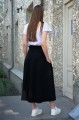 Czarna spódnica MIDI rozkloszowana OKEE (2).jpg