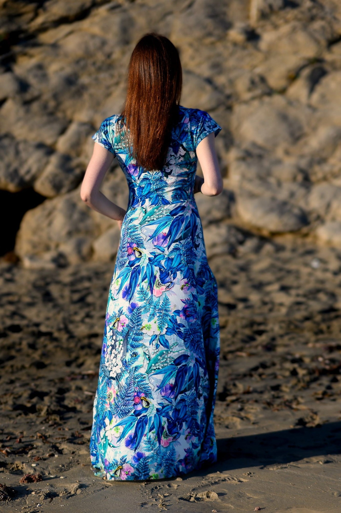 Sukienka MAXI z dekoltem w łódkę - Niebieskie Konwalie