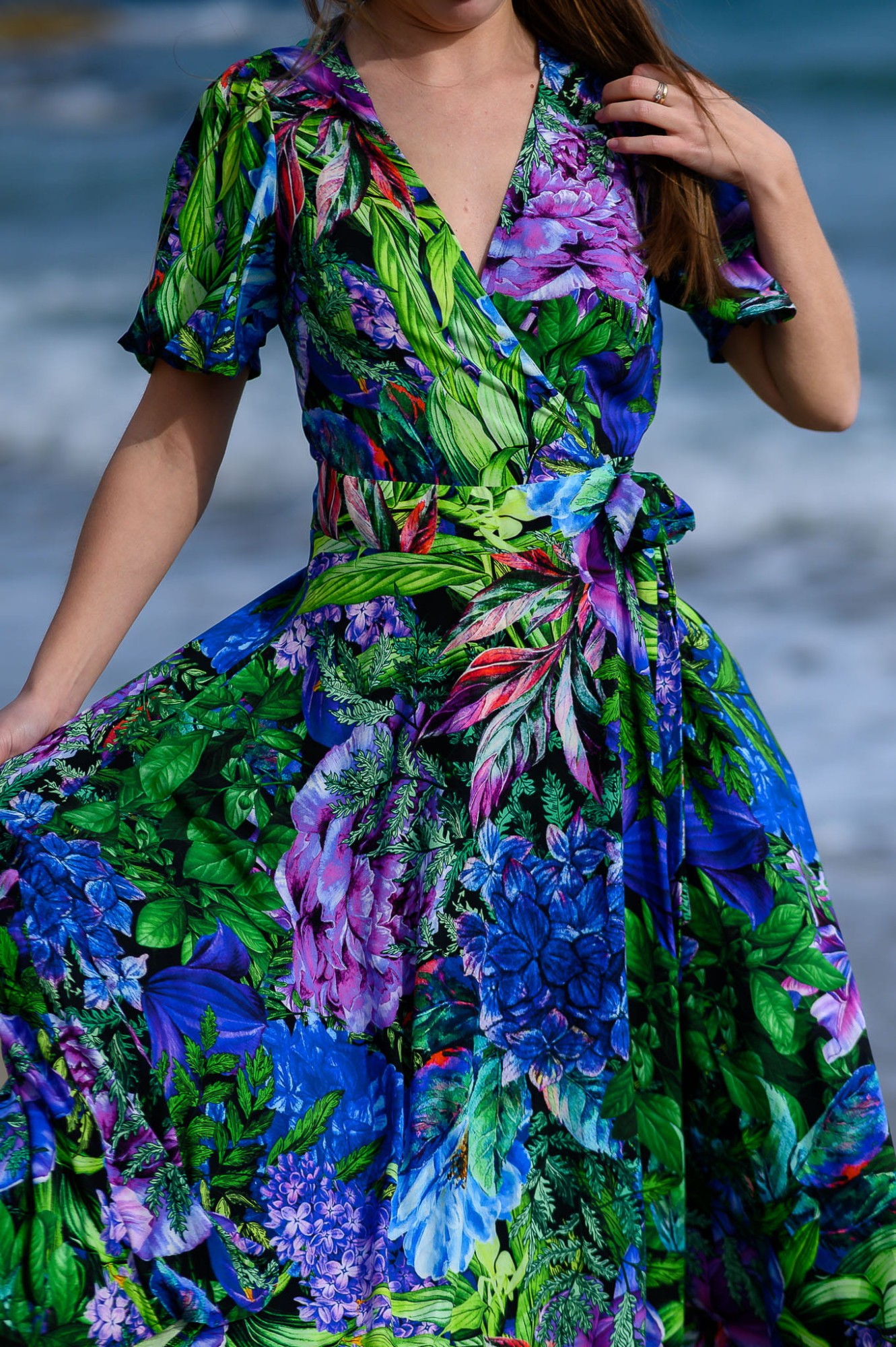 Sukienka wiązana Midi krótki rękaw - Wild Peony