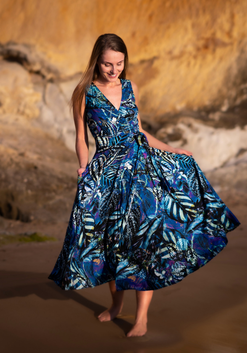 Sukienka wiązana Midi bez rękawa - Niebieski Bałtyk