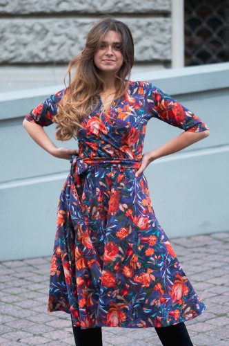 Bawełniana sukienka kopertowa MIDI - OKEE sukienki jesienne (20).jpg