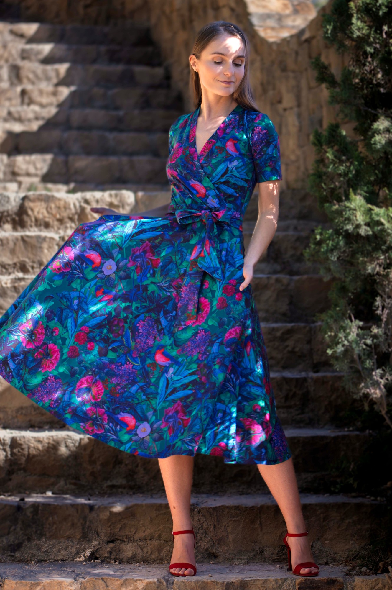 Sukienka Midi zakryte plecy krótki rękaw - Zaćmienie