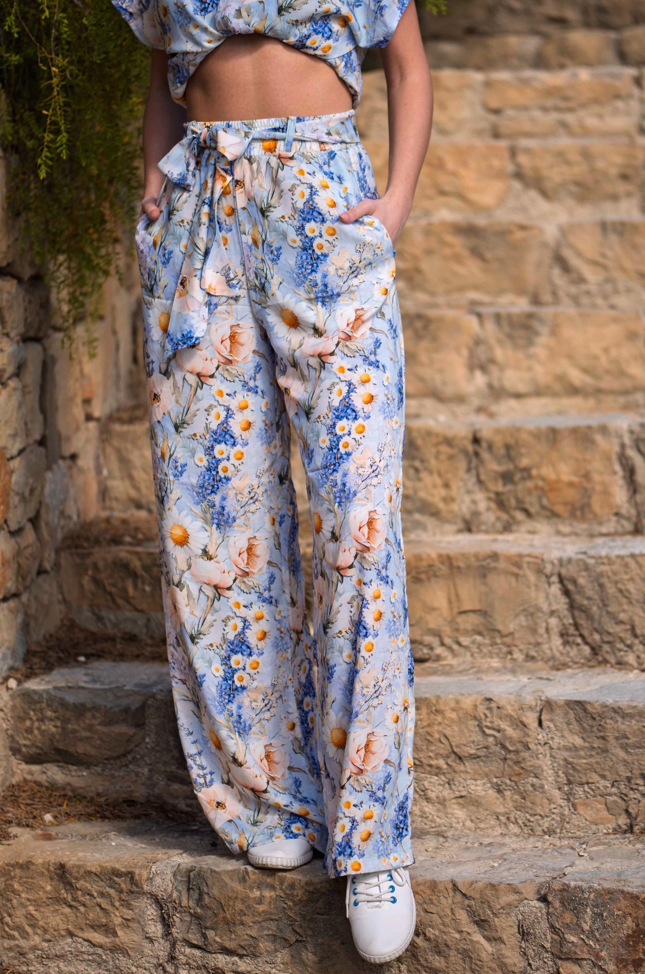 Spodnie wiskozowe - Rumianki