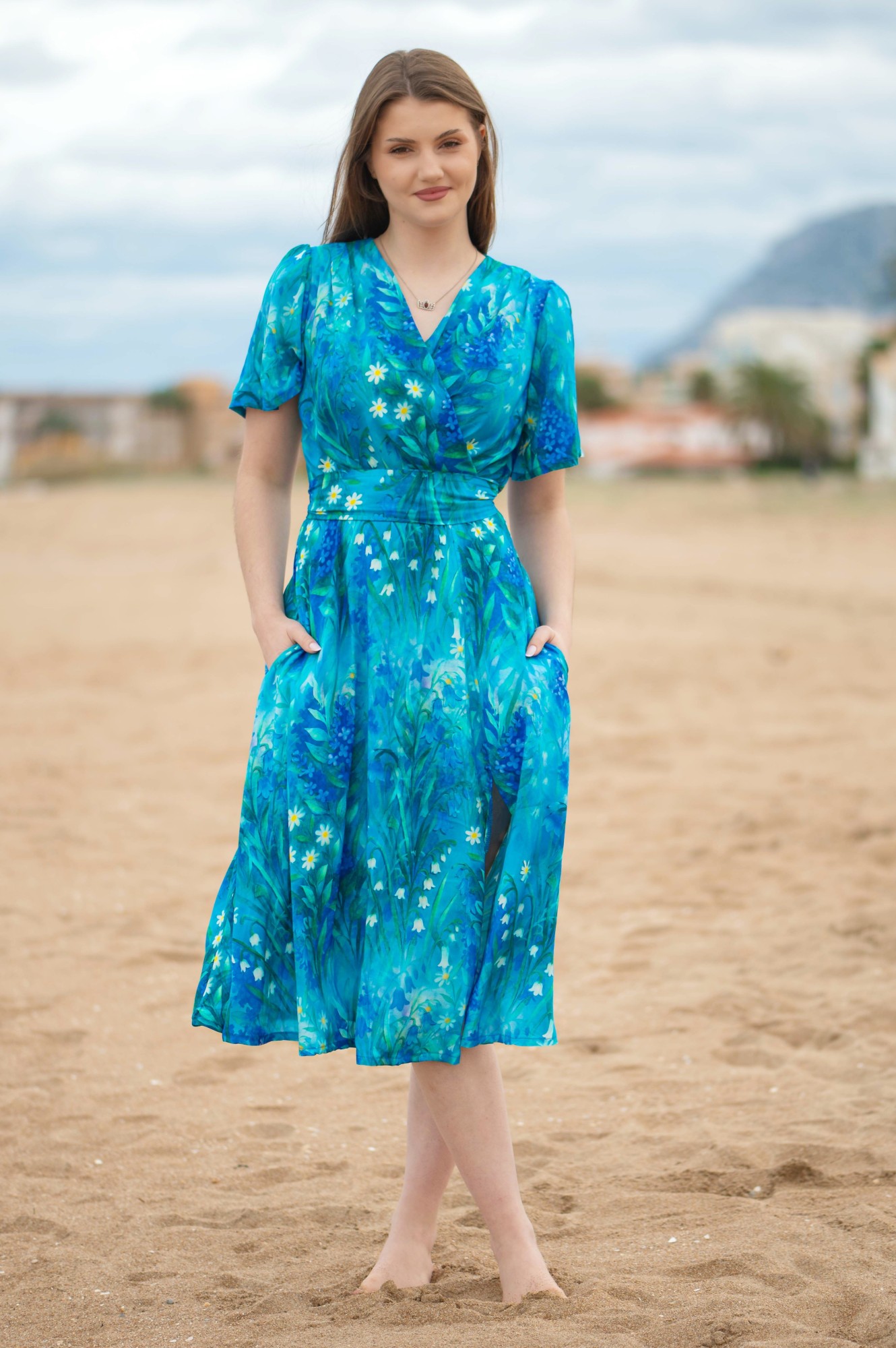 Sukienka taliowana MIDI rękaw klosz - Heaven Bells