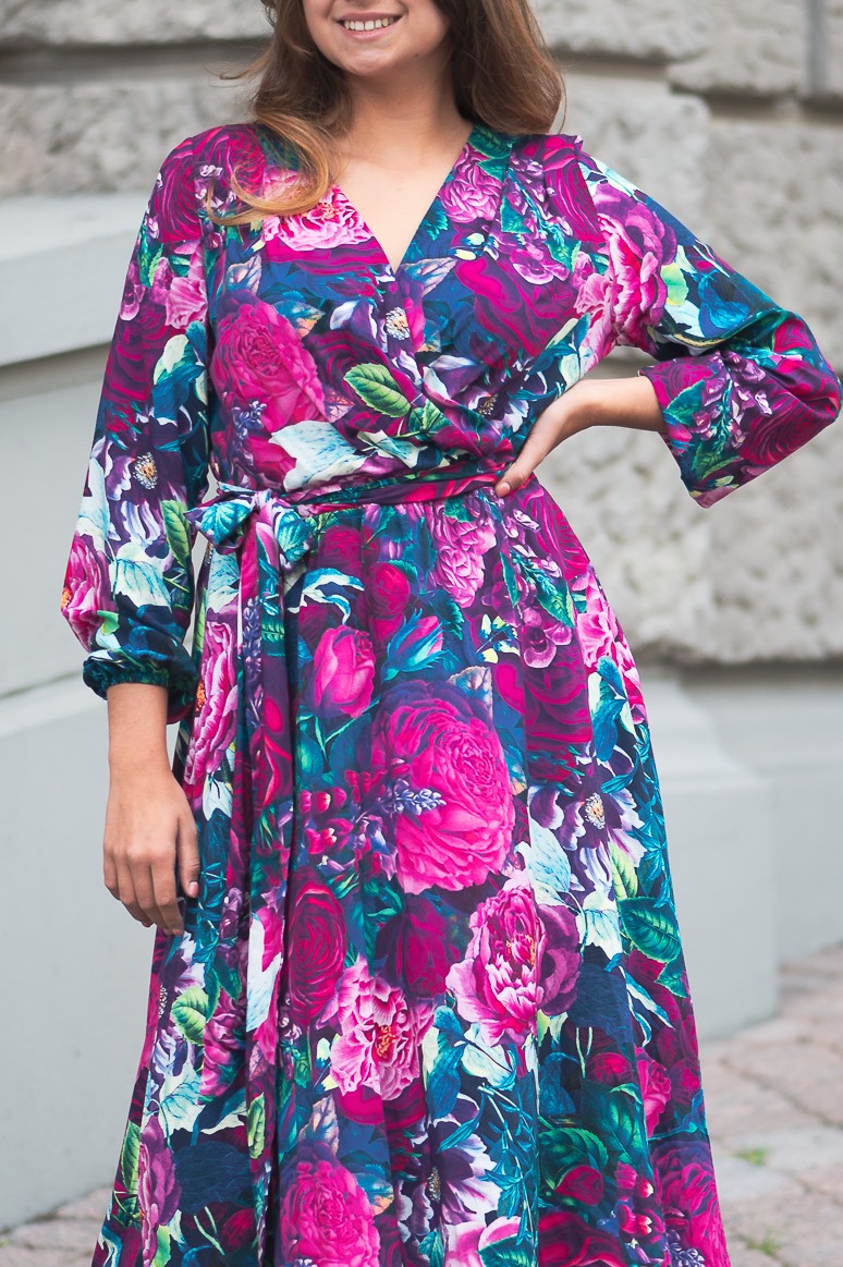 T-shirt wiskozowy - Garden Romance