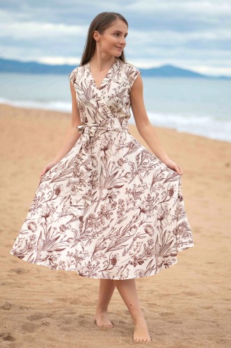 Wiskozowa sukienka MIDI w kwiaty - OKEE (110).jpg