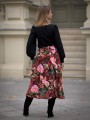Kolorowa bawełniana spódnica MIDI w kwiaty - OKEE (30).jpg
